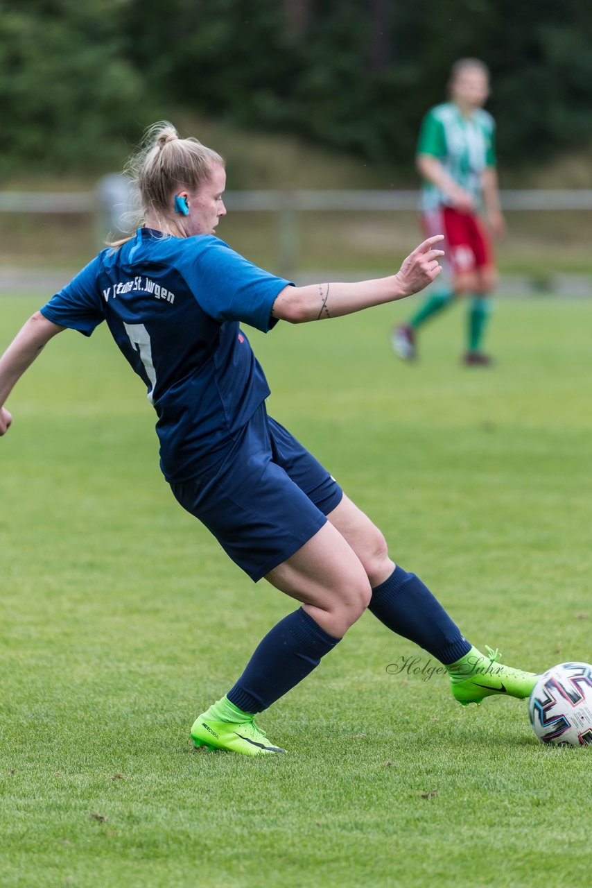 Bild 96 - F SV Boostedt - SV Fortuna St. Juergen : Ergebnis: 2:1